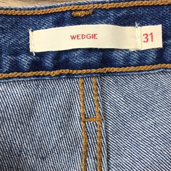Levis Wedgie Fit High Rise Ankle Jeans Distressed - Picture 10 of 16